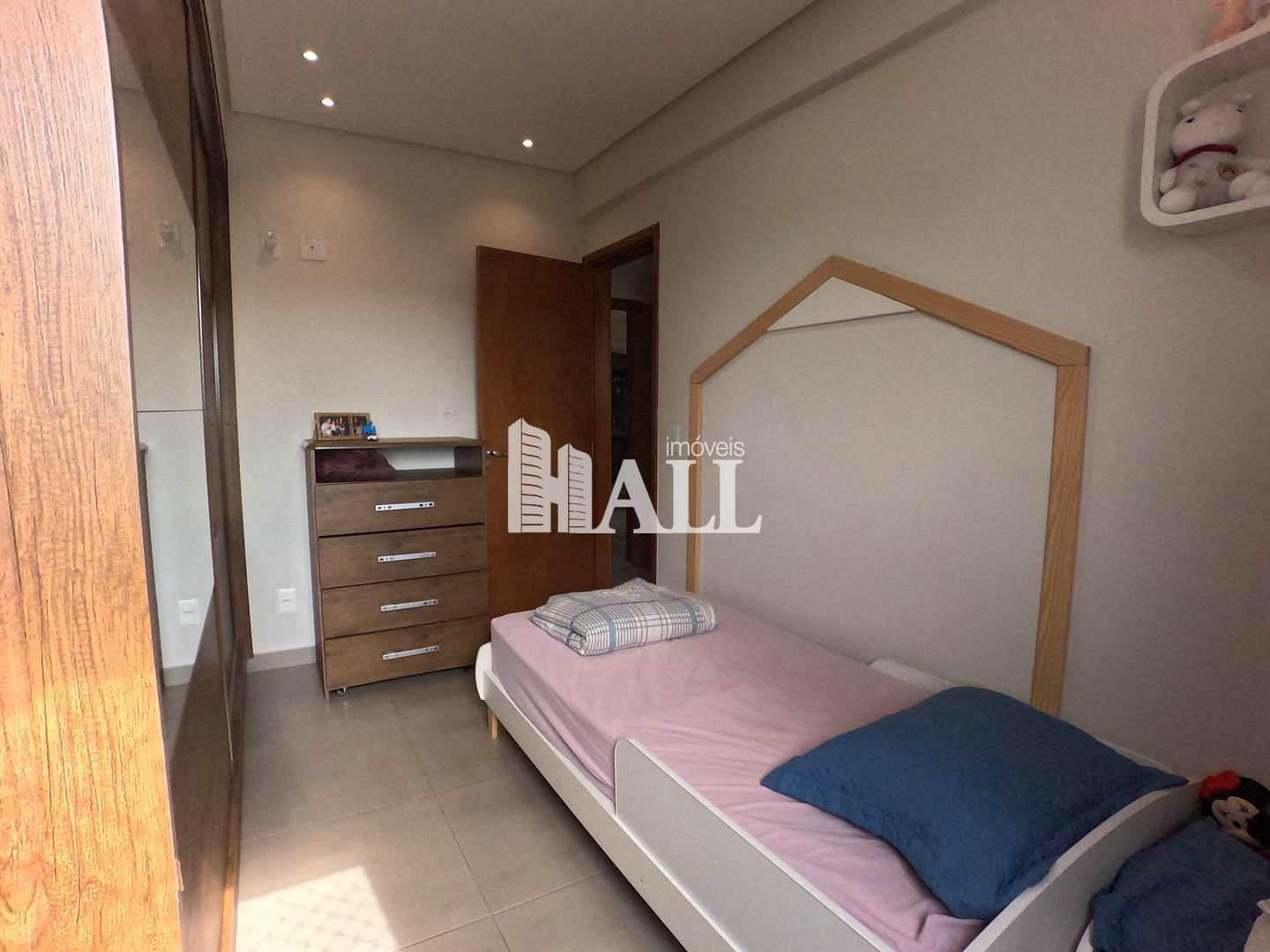 Apartamento à venda com 2 quartos, 70m² - Foto 19