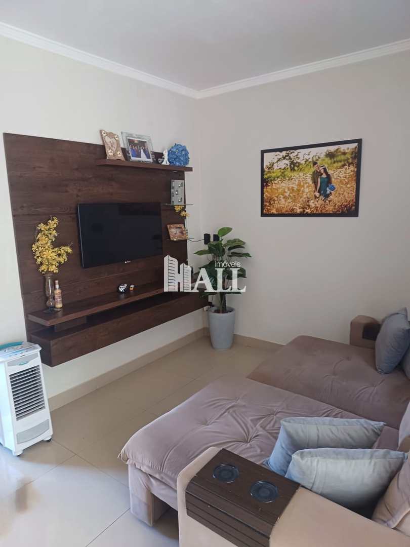 Casa à venda com 2 quartos, 95m² - Foto 1