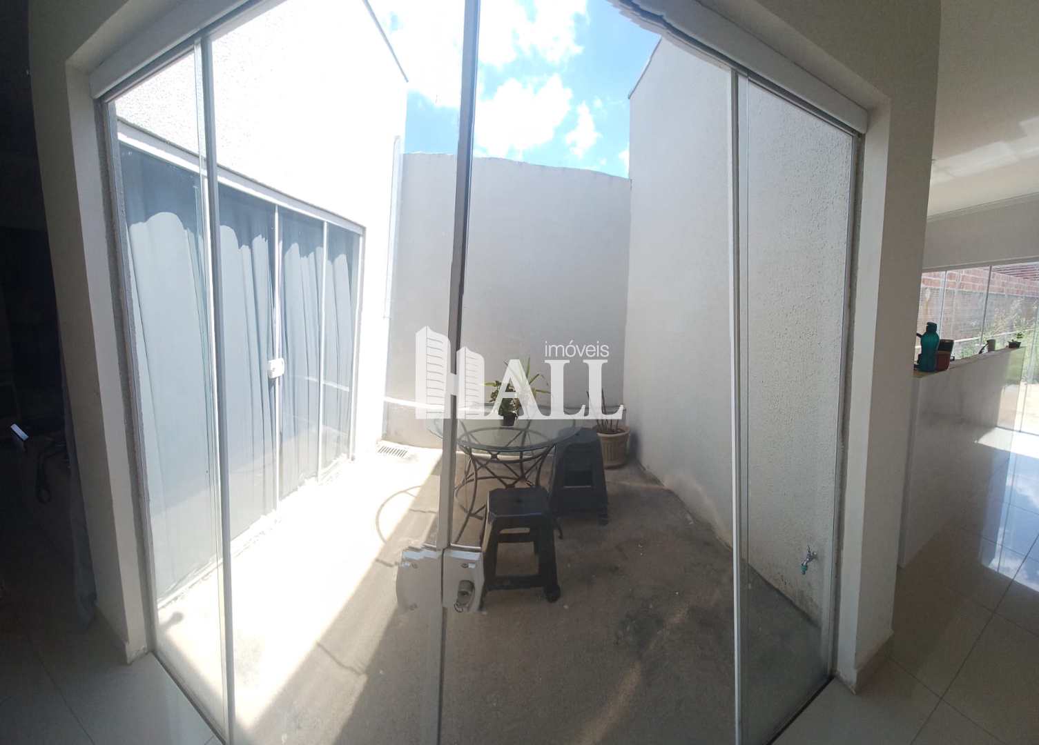 Casa à venda com 2 quartos, 95m² - Foto 9