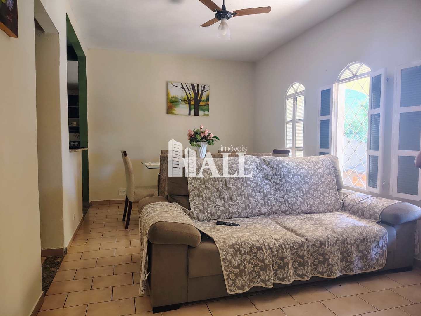 Casa à venda com 3 quartos, 130m² - Foto 2