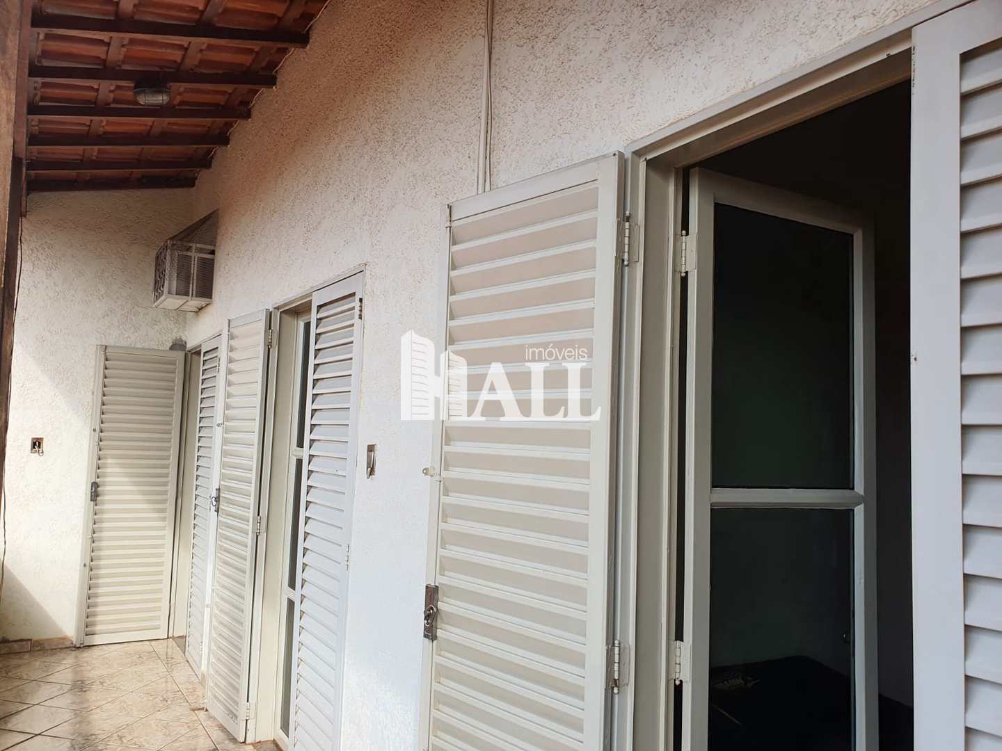 Casa à venda com 3 quartos, 219m² - Foto 16