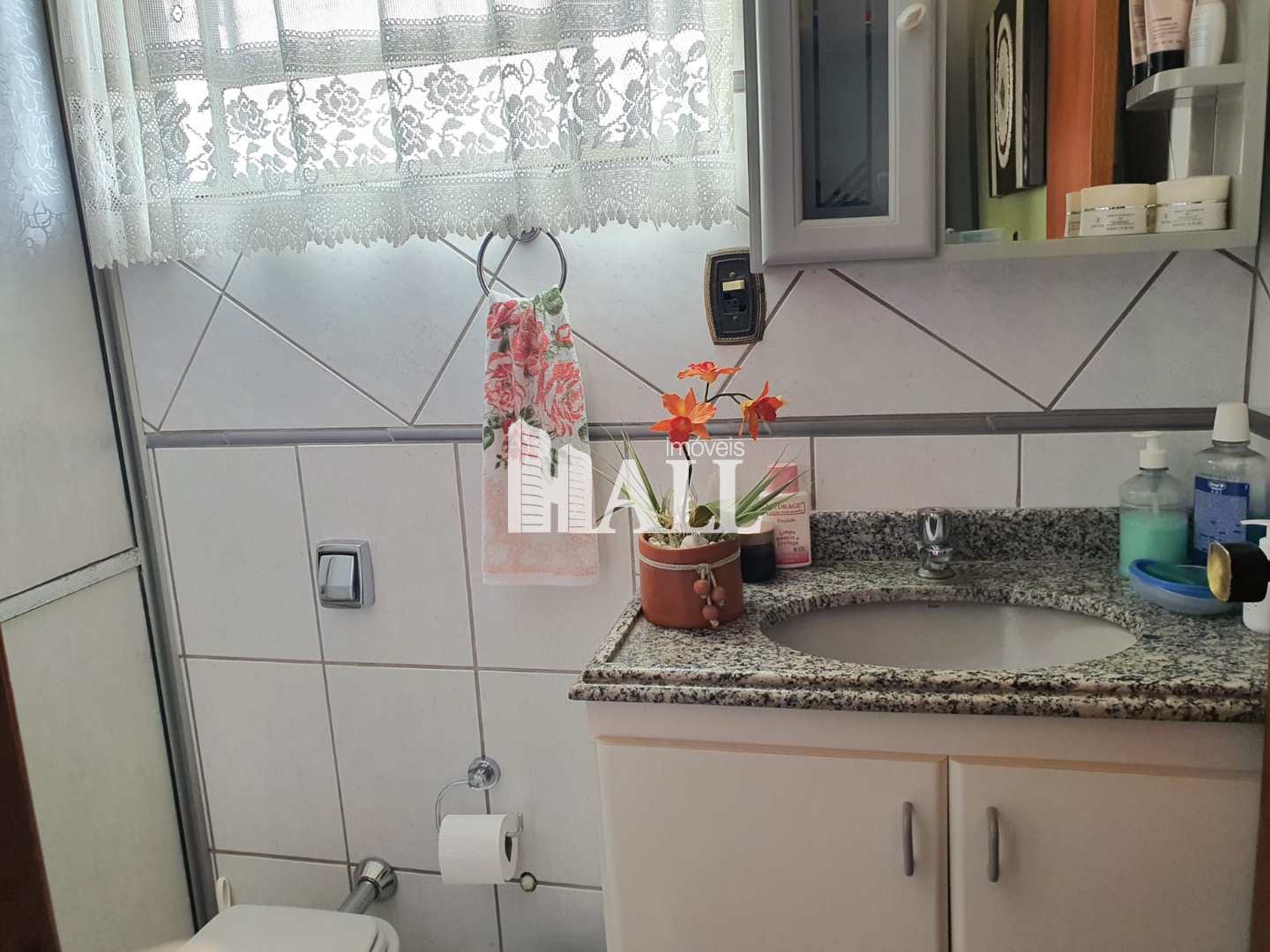 Casa à venda com 3 quartos, 219m² - Foto 9