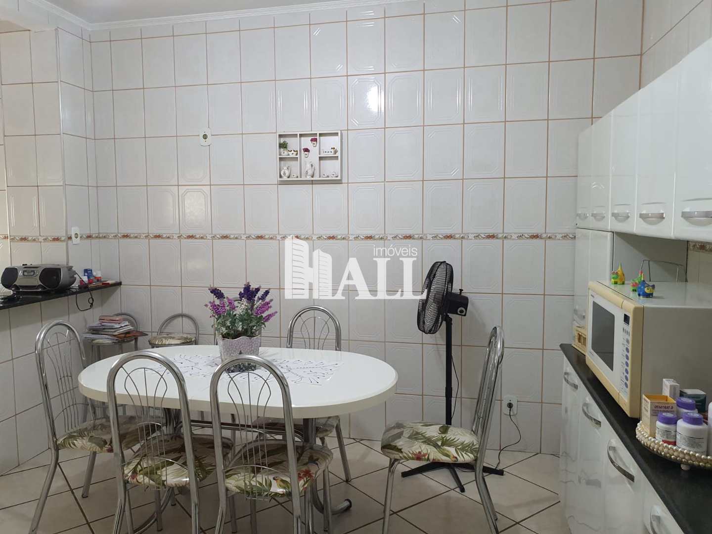 Casa à venda com 3 quartos, 219m² - Foto 3