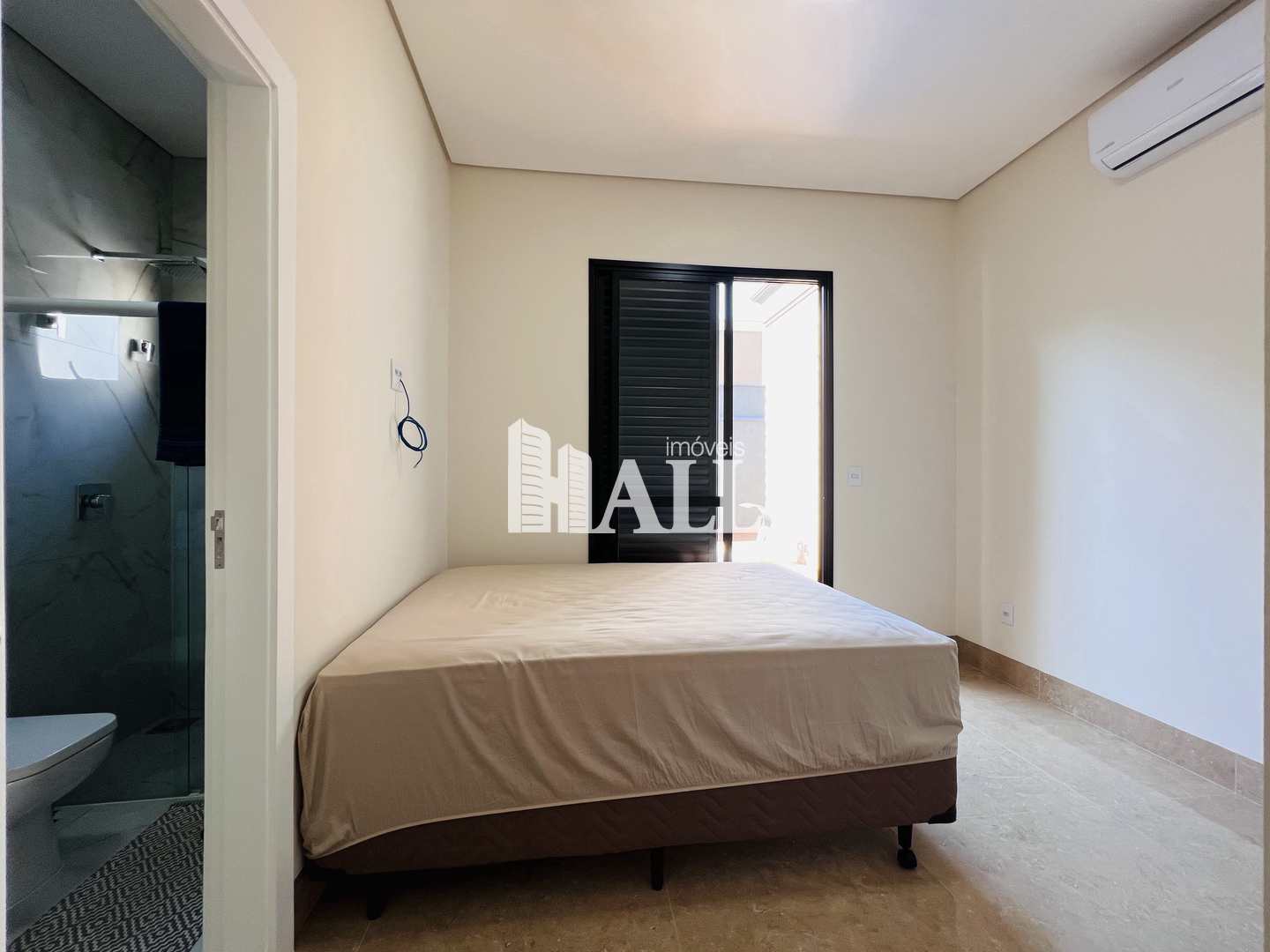 Casa de Condomínio à venda com 3 quartos, 243m² - Foto 15