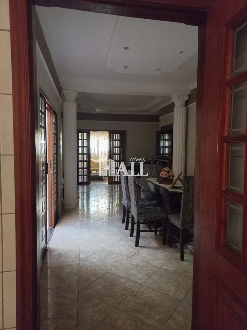 Casa à venda com 3 quartos, 234m² - Foto 5