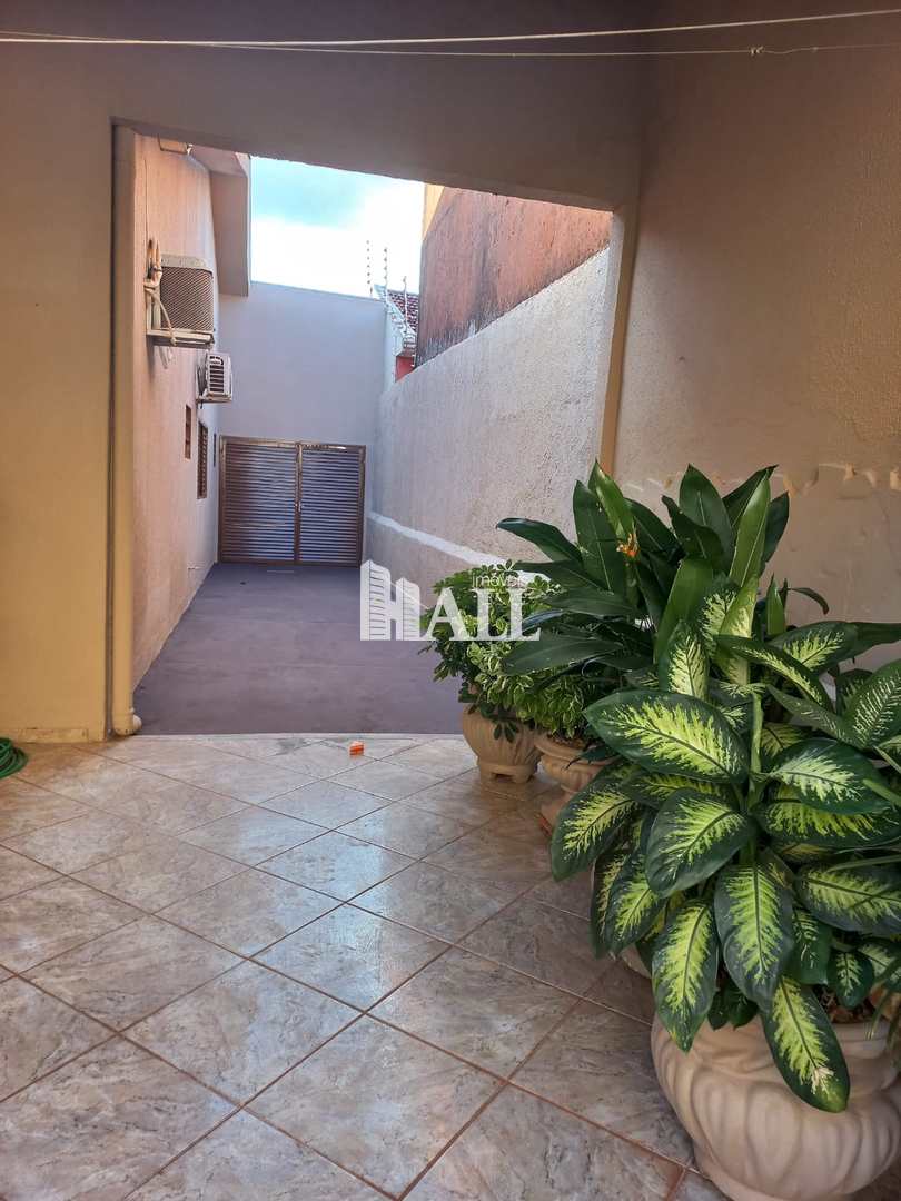 Casa à venda com 3 quartos, 234m² - Foto 14