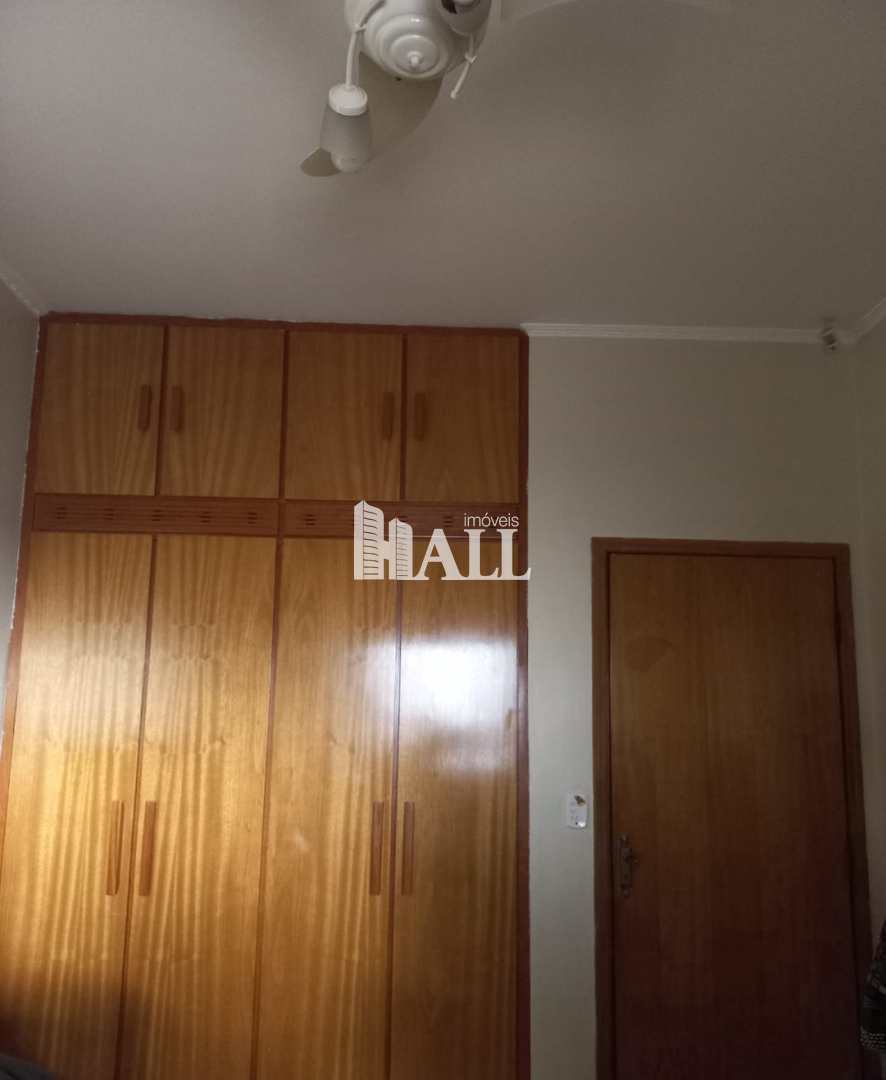 Casa à venda com 3 quartos, 234m² - Foto 8