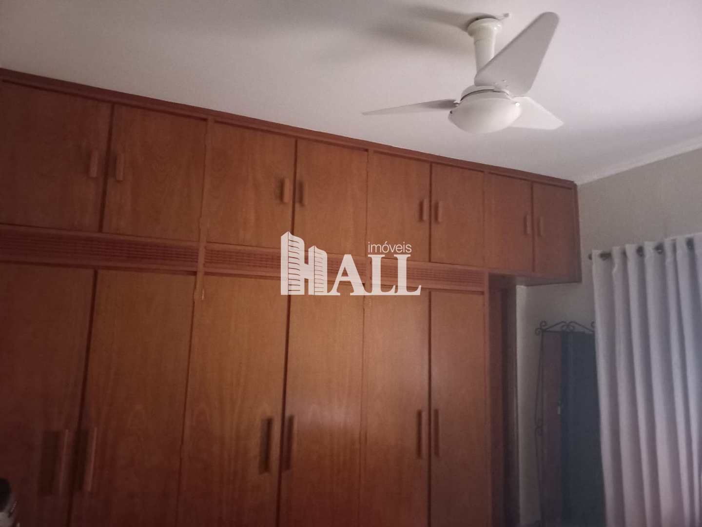 Casa à venda com 3 quartos, 234m² - Foto 9
