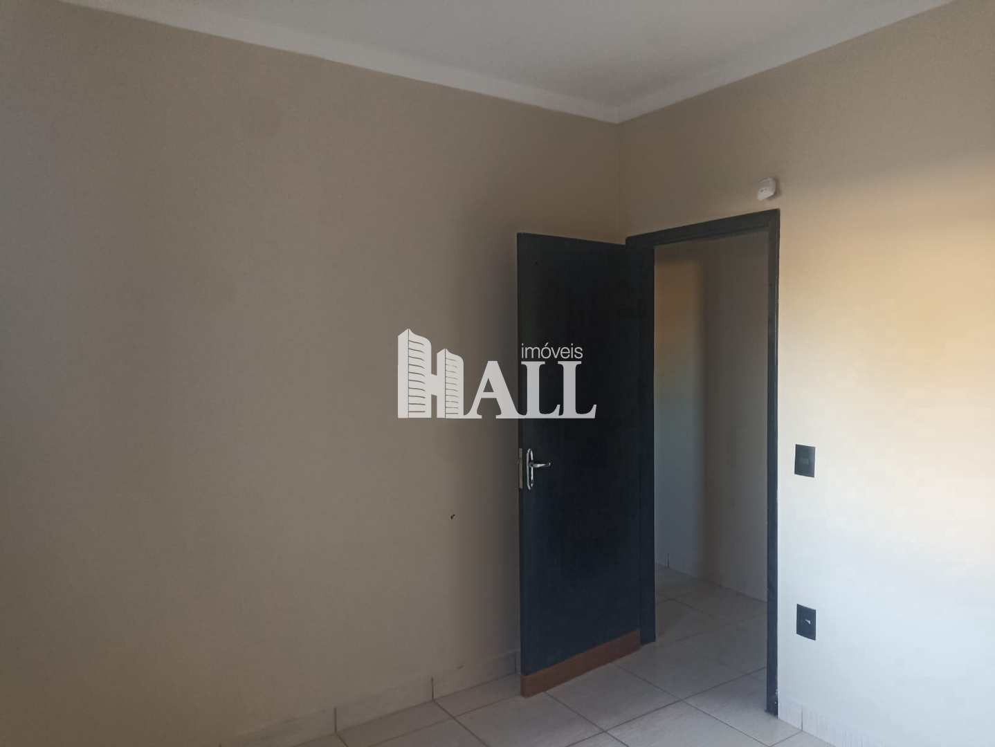 Casa à venda com 2 quartos, 70m² - Foto 7