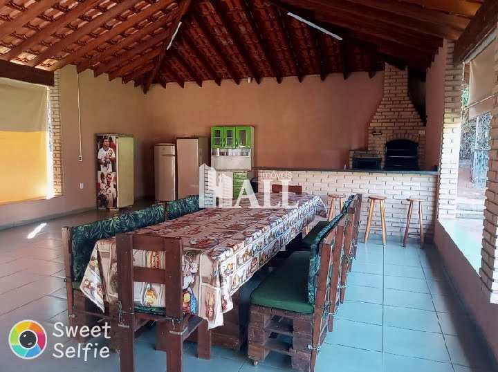 Chácara à venda com 3 quartos, 2000m² - Foto 2