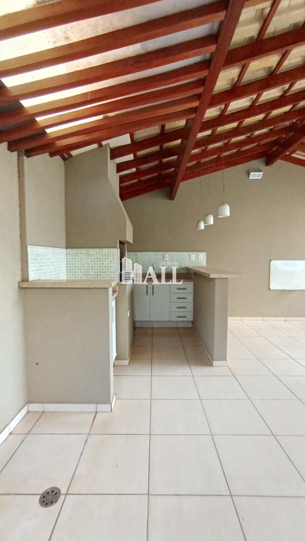 Casa de Condomínio à venda com 3 quartos, 198m² - Foto 4