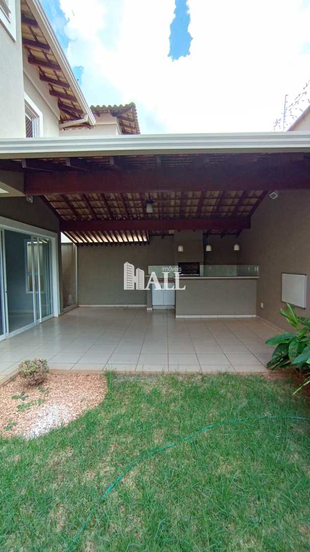 Casa de Condomínio à venda com 3 quartos, 198m² - Foto 2