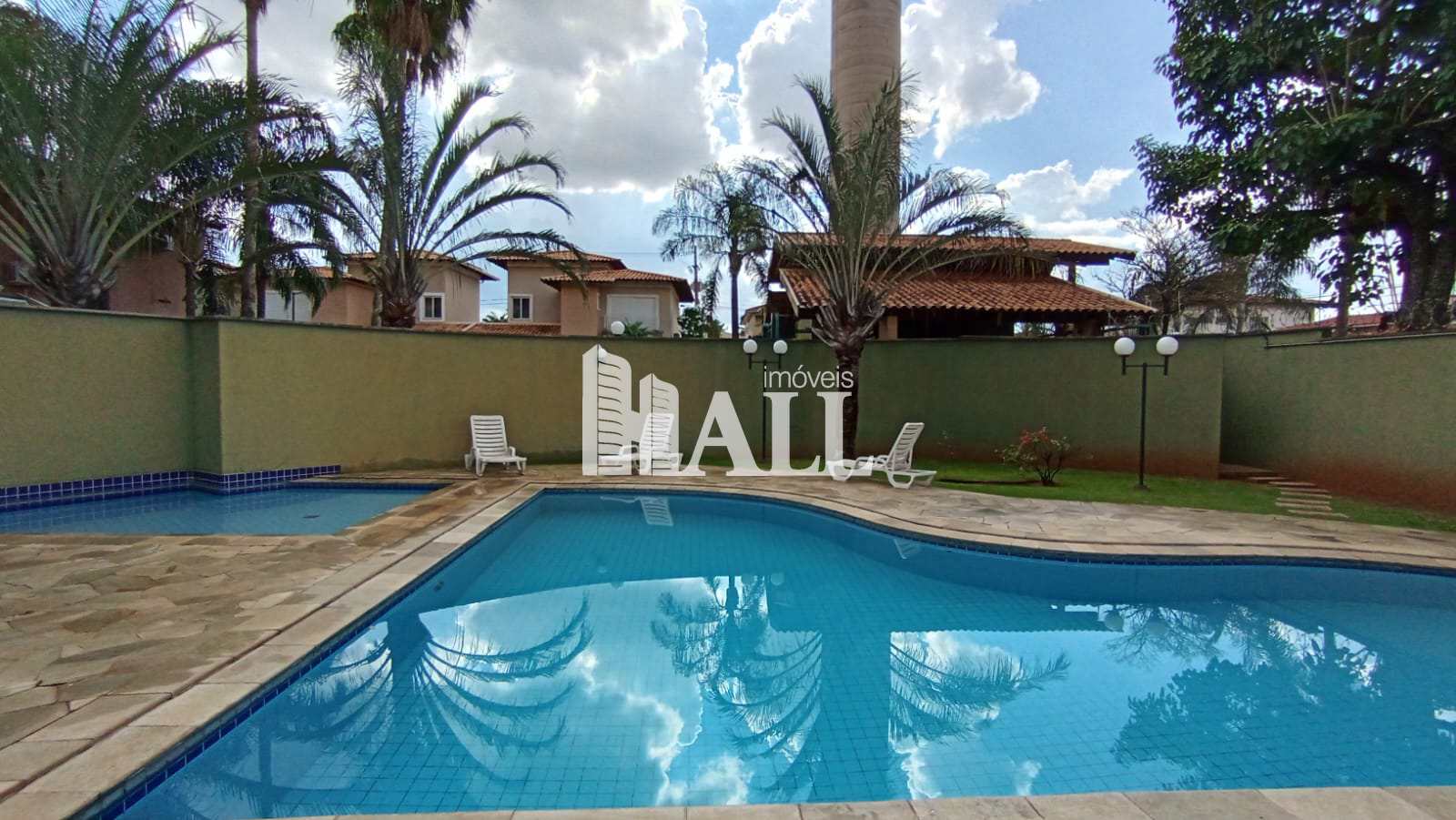 Casa de Condomínio à venda com 3 quartos, 198m² - Foto 33