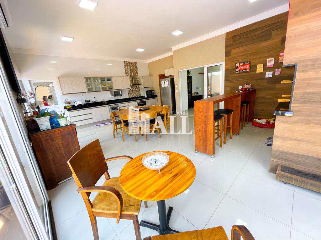 Casa de Condomínio à venda com 3 quartos, 257m² - Foto 6