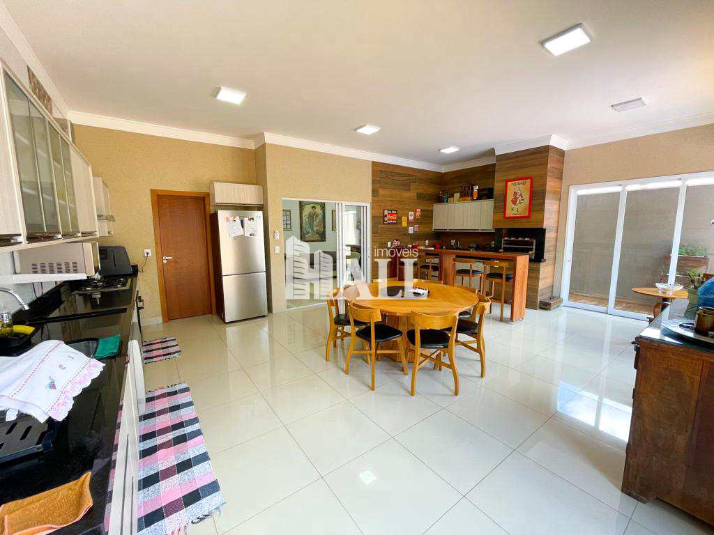 Casa de Condomínio à venda com 3 quartos, 257m² - Foto 5