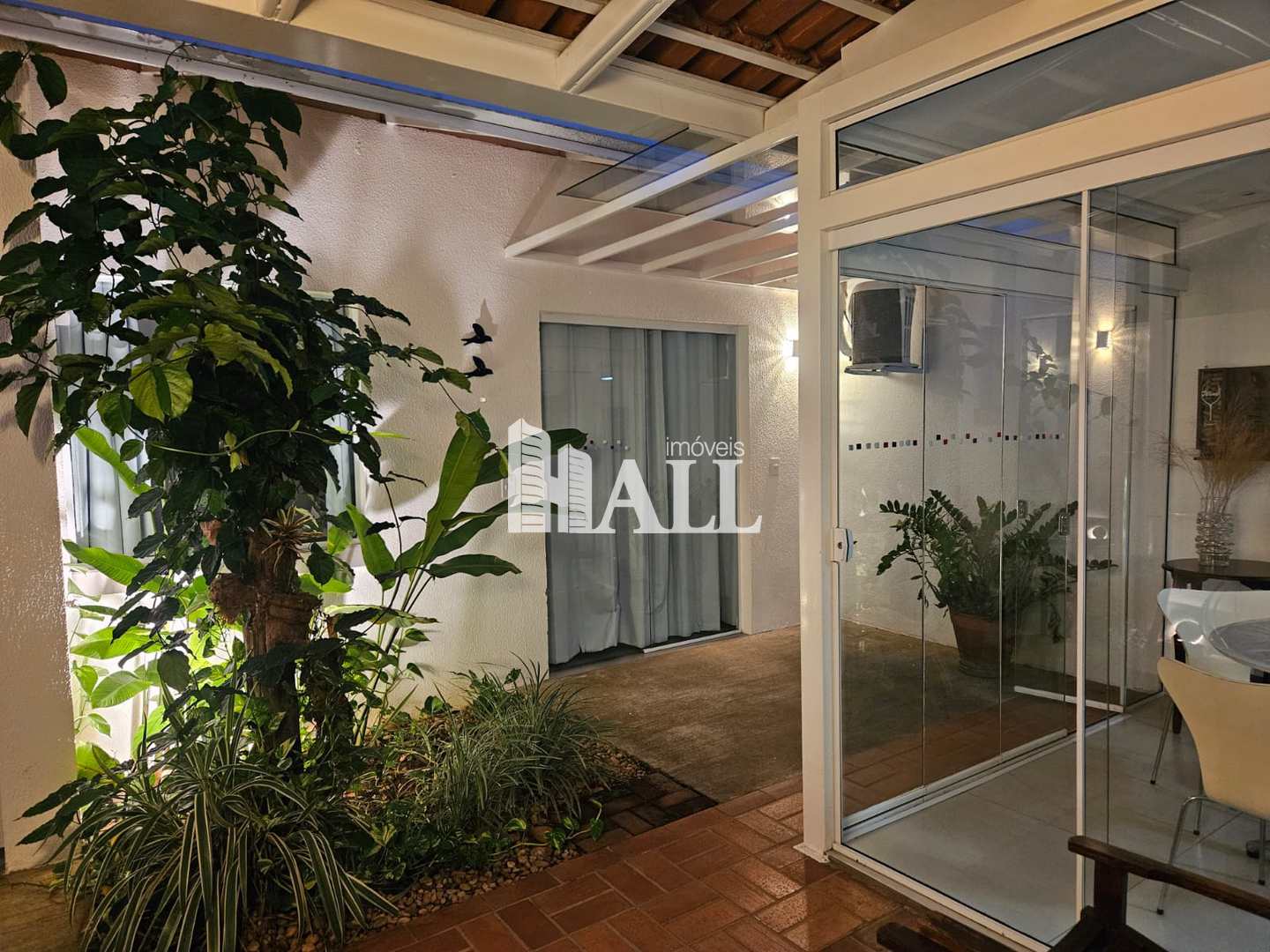 Casa de Condomínio à venda com 3 quartos, 130m² - Foto 3
