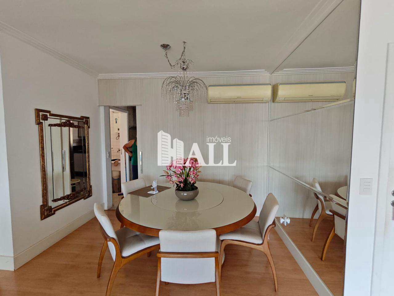 Apartamento à venda com 3 quartos, 136m² - Foto 3