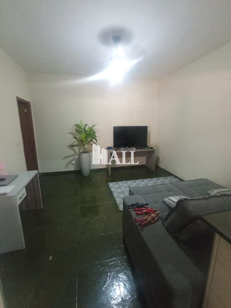 Casa à venda com 2 quartos, 70m² - Foto 4