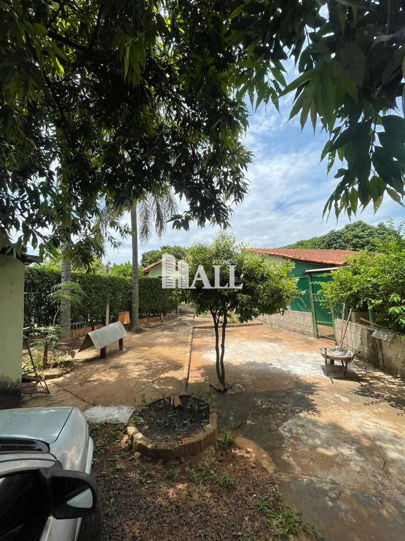 Chácara à venda com 2 quartos, 180m² - Foto 4