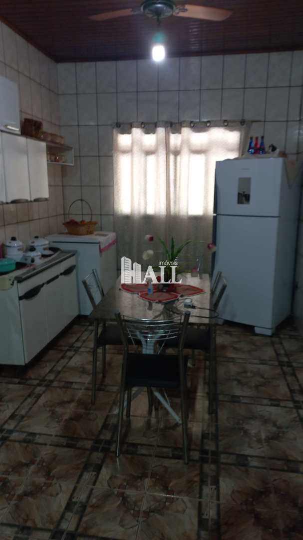 Chácara, 4 quartos, 280 m² - Foto 1