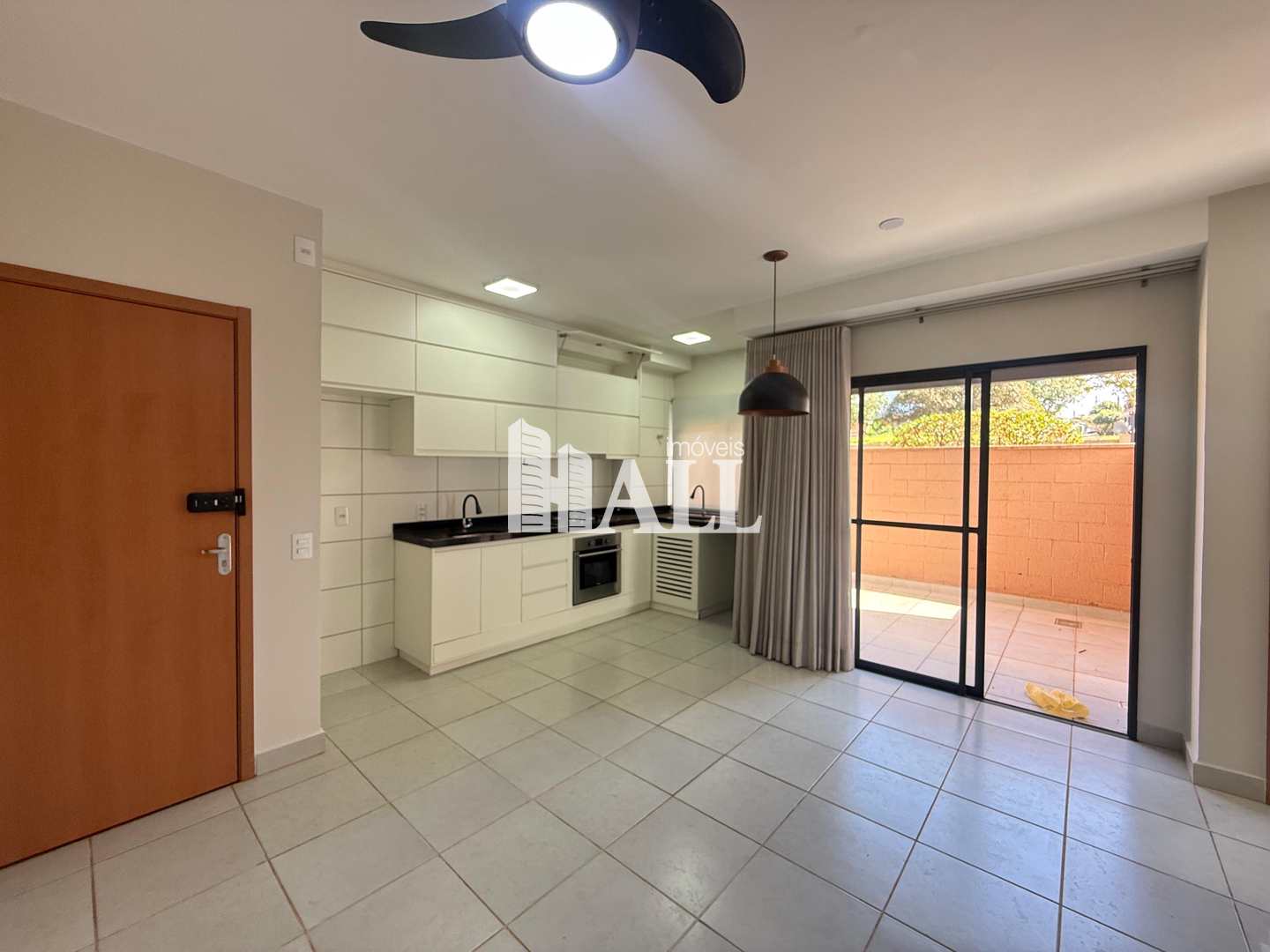 Apartamento à venda com 2 quartos, 65m² - Foto 4