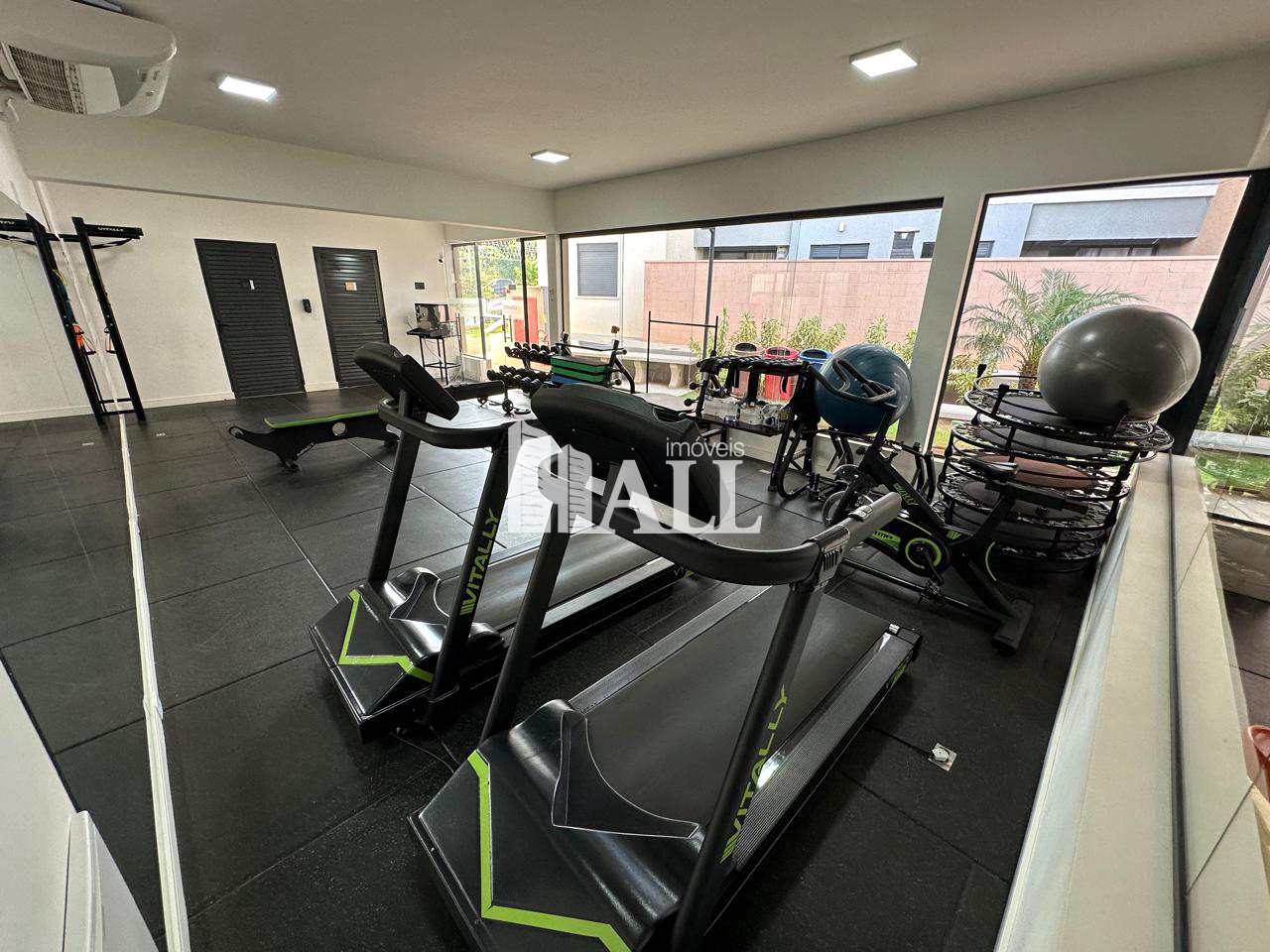 Apartamento à venda com 2 quartos, 65m² - Foto 21