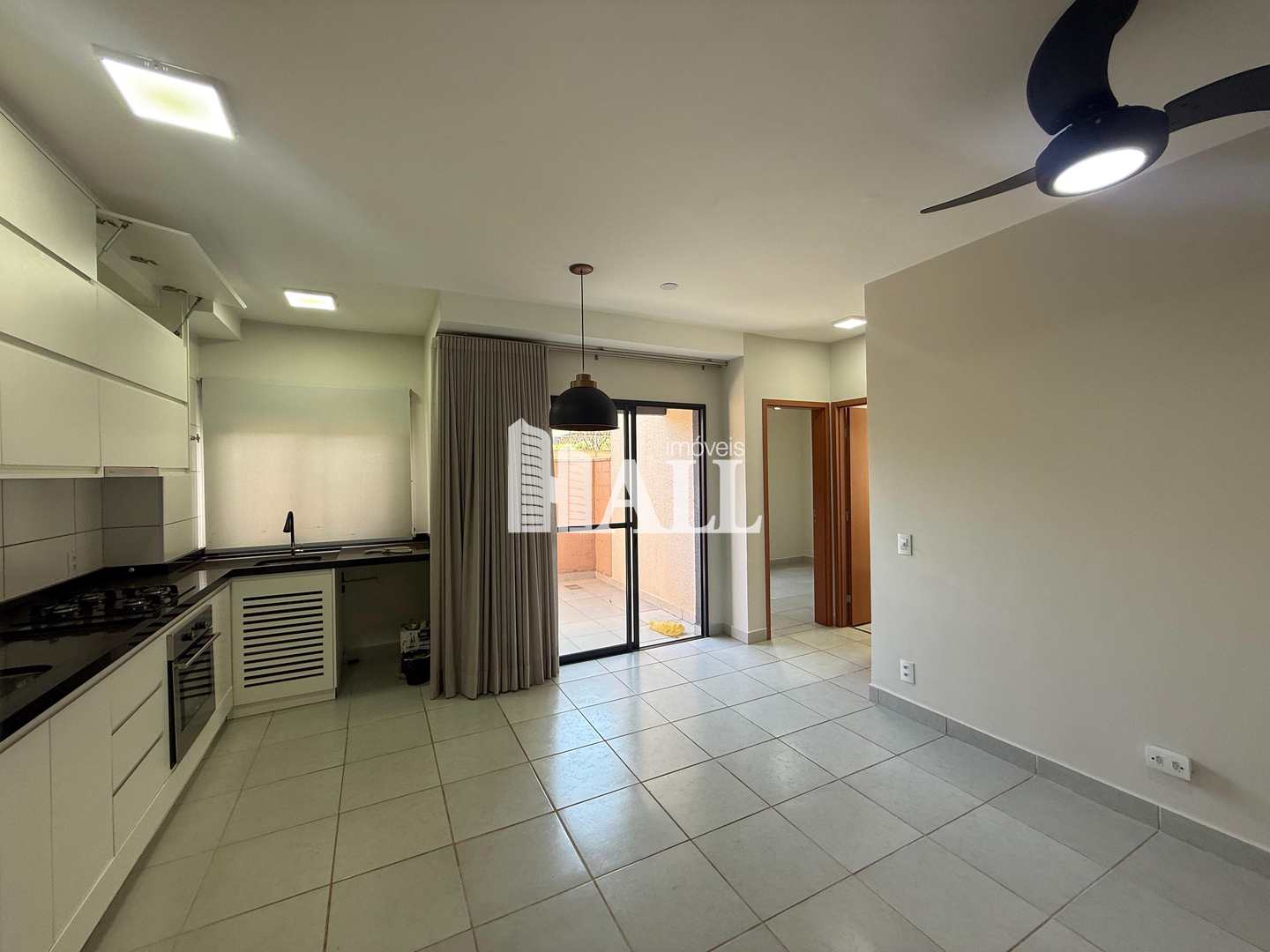 Apartamento à venda com 2 quartos, 65m² - Foto 26