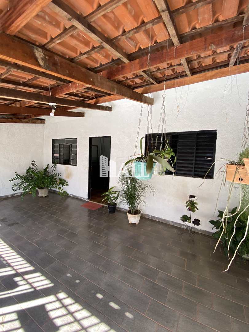 Casa à venda com 2 quartos, 88m² - Foto 3