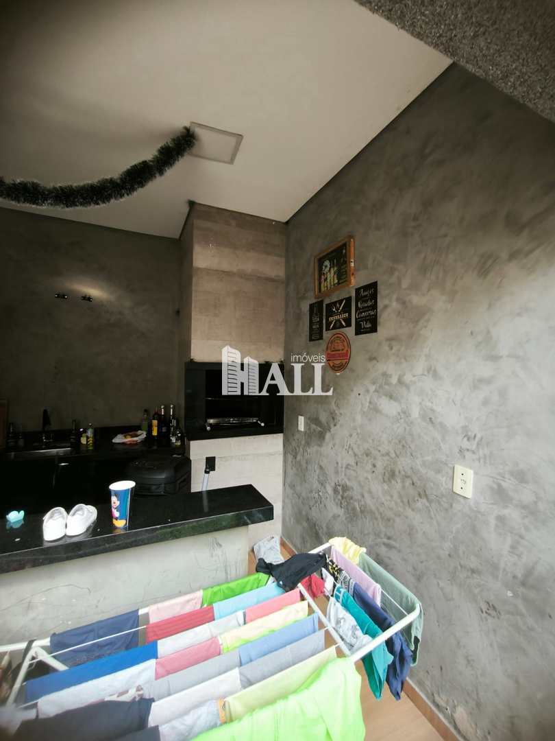 Casa à venda com 2 quartos, 130m² - Foto 3