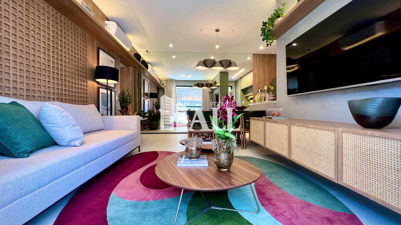 Apartamento à venda com 3 quartos, 157m² - Foto 1