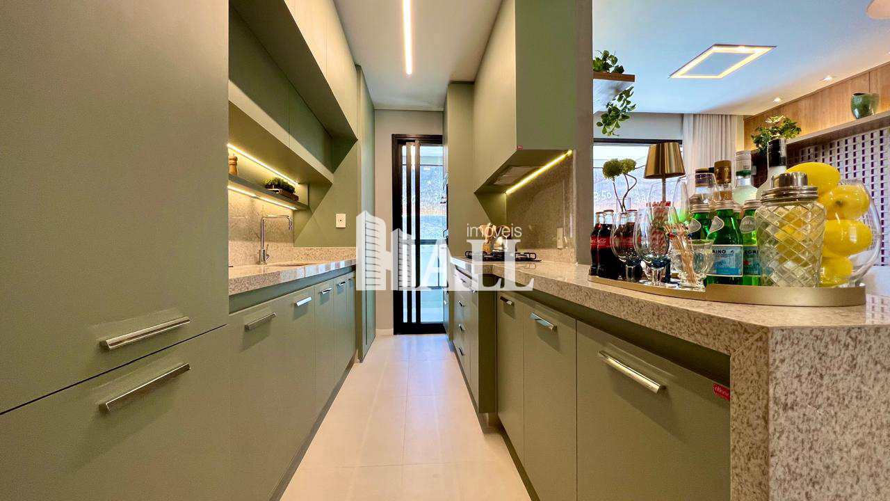 Apartamento à venda com 3 quartos, 157m² - Foto 3