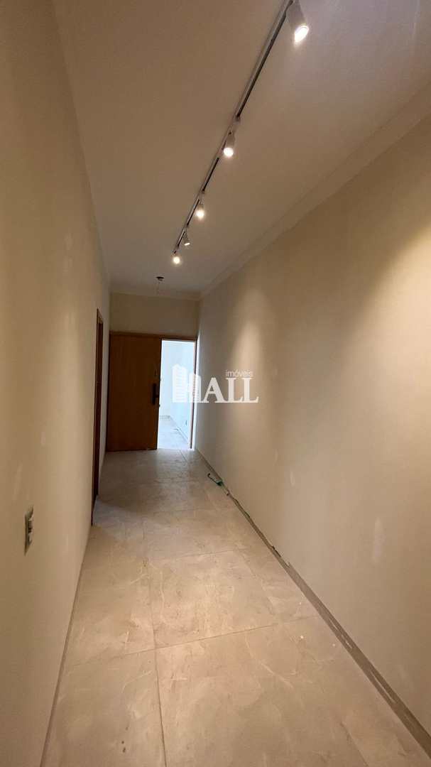 Casa à venda com 3 quartos, 135m² - Foto 2