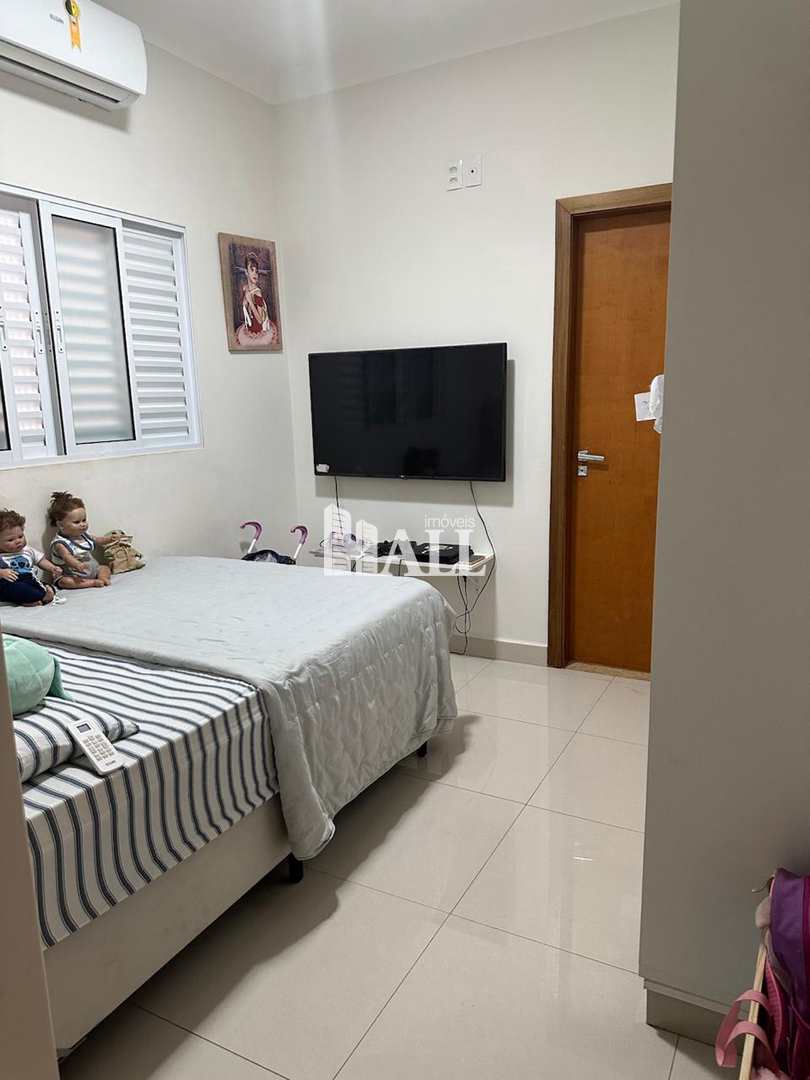 Casa de Condomínio à venda com 3 quartos, 190m² - Foto 4