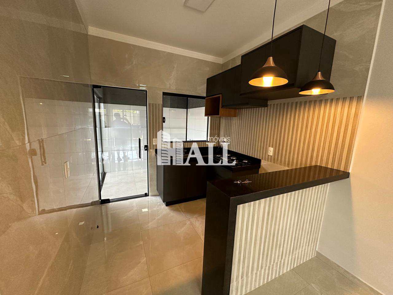 Casa à venda com 2 quartos, 136m² - Foto 3