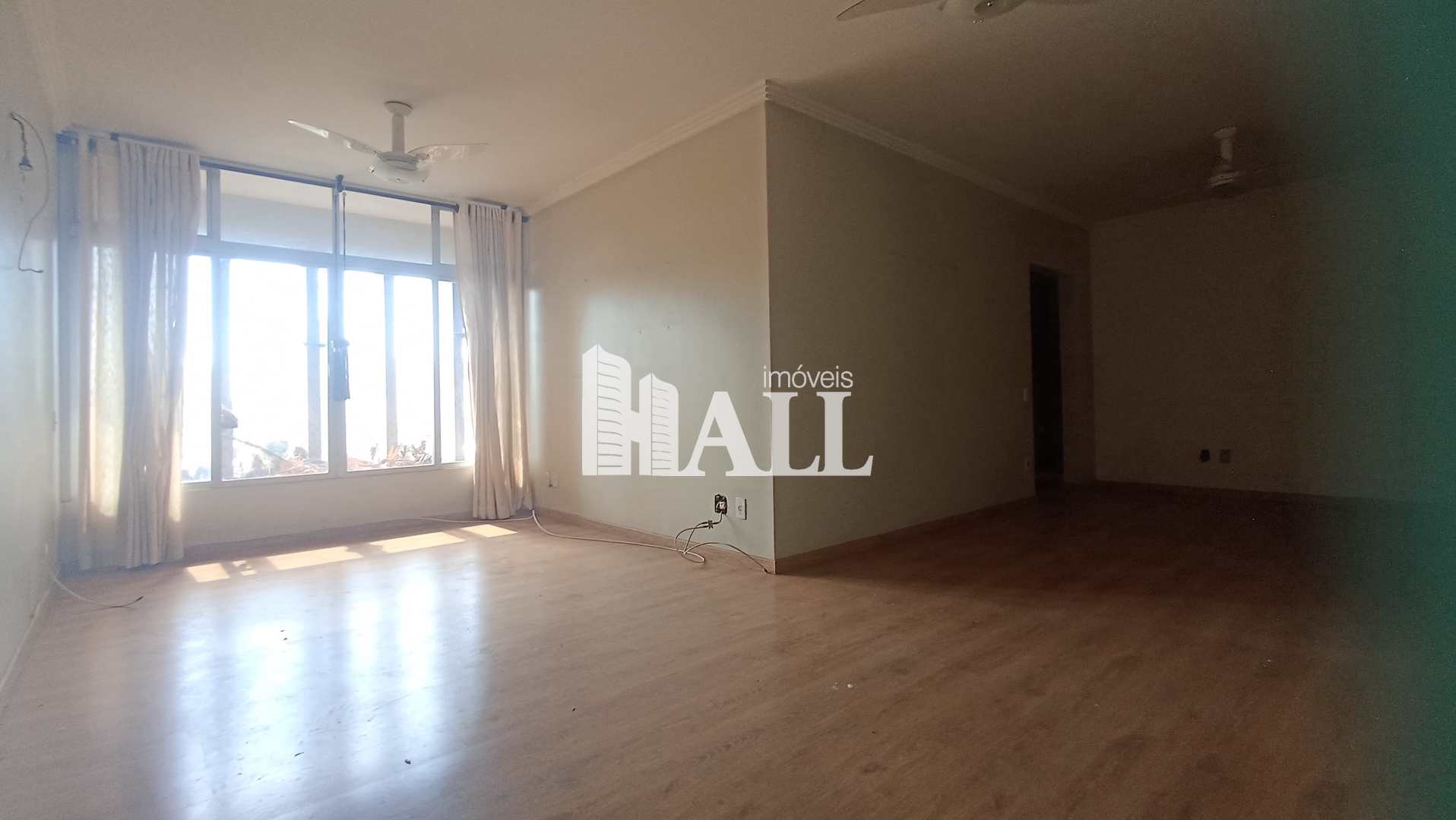 Apartamento à venda com 3 quartos, 138m² - Foto 3