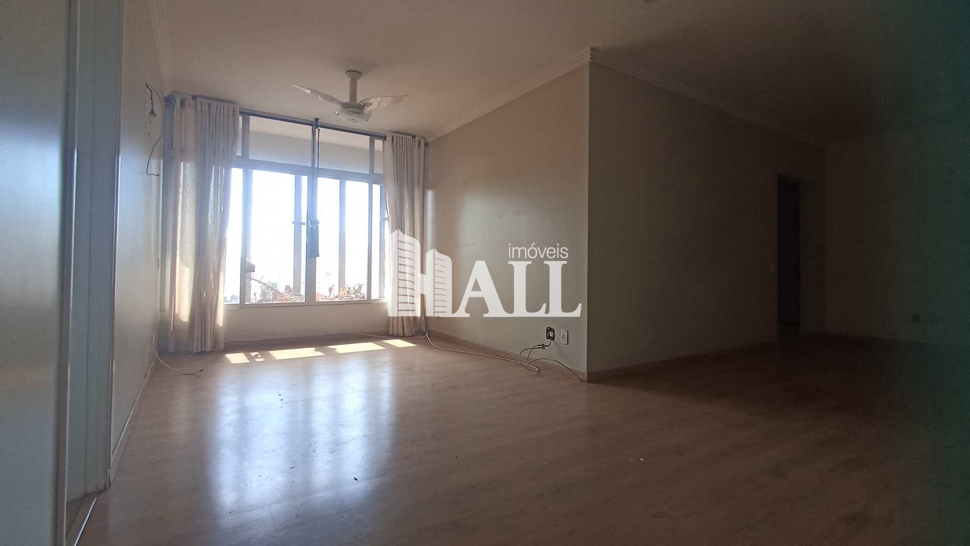 Apartamento à venda com 3 quartos, 138m² - Foto 1