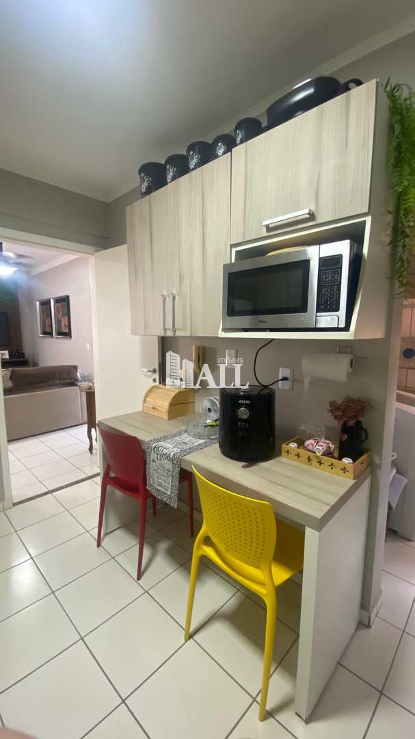 Apartamento à venda com 2 quartos, 77m² - Foto 3