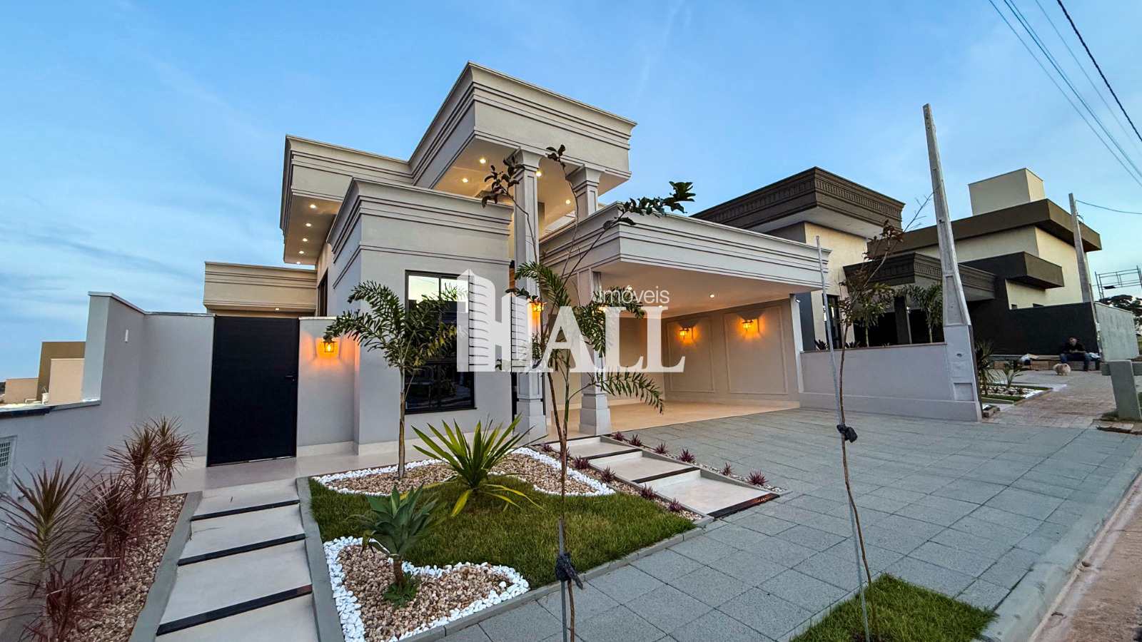 Casa de Condomínio à venda com 3 quartos, 275m² - Foto 1