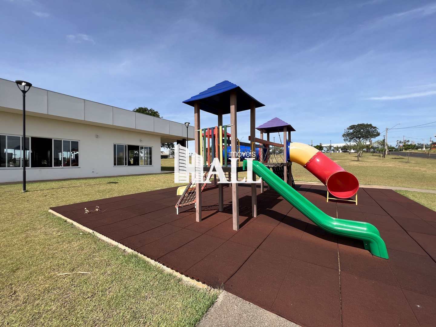 Casa de Condomínio à venda com 3 quartos, 275m² - Foto 3