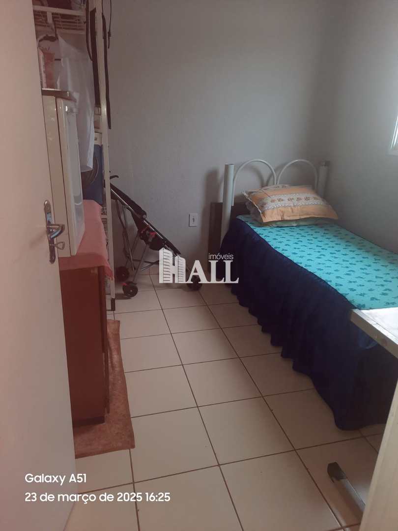 Casa à venda com 2 quartos, 65m² - Foto 14
