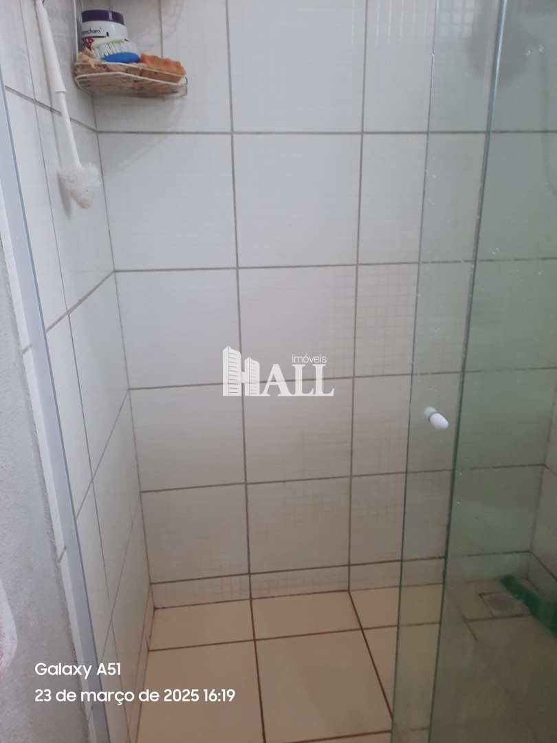 Casa à venda com 2 quartos, 65m² - Foto 8