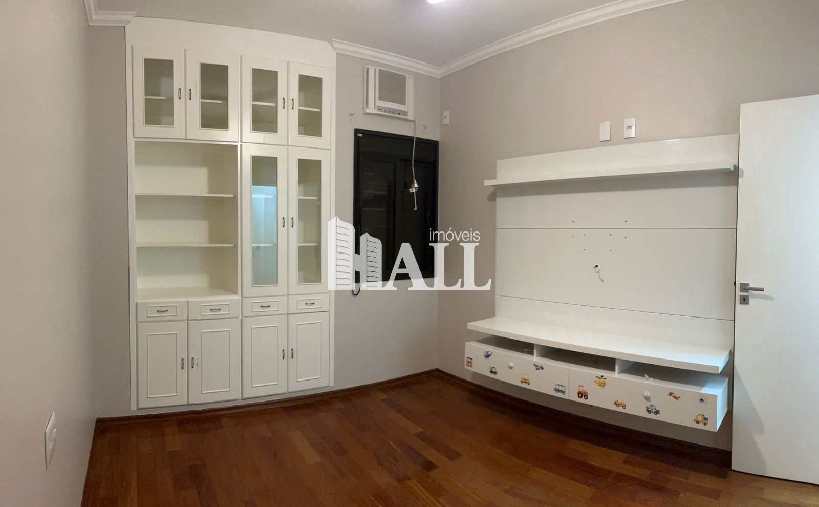 Apartamento à venda com 3 quartos, 150m² - Foto 7