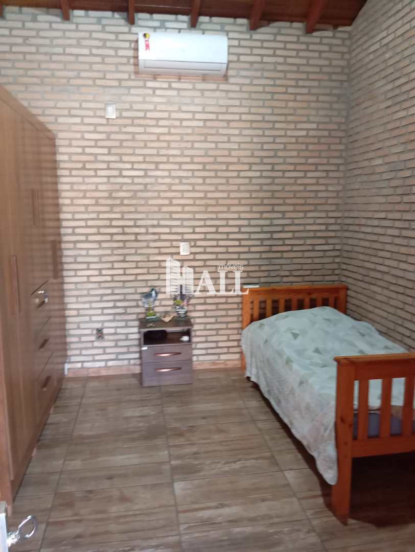 Chácara à venda com 3 quartos, 200m² - Foto 12