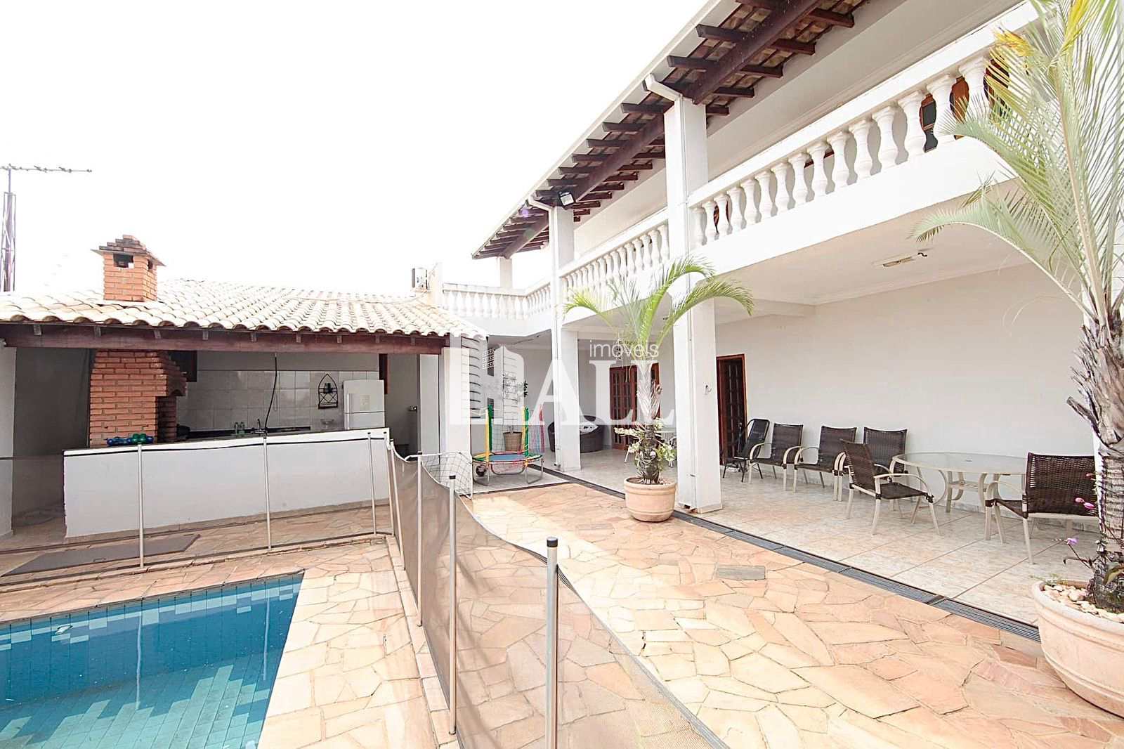 Casa à venda com 4 quartos, 450m² - Foto 8