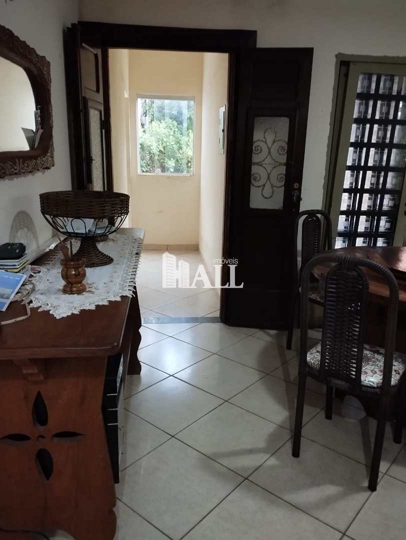 Casa à venda com 3 quartos, 170m² - Foto 2