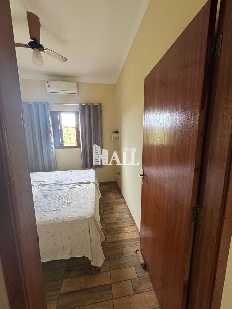 Casa à venda com 3 quartos, 210m² - Foto 8