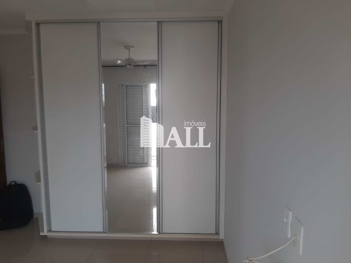 Apartamento à venda com 3 quartos, 113m² - Foto 18