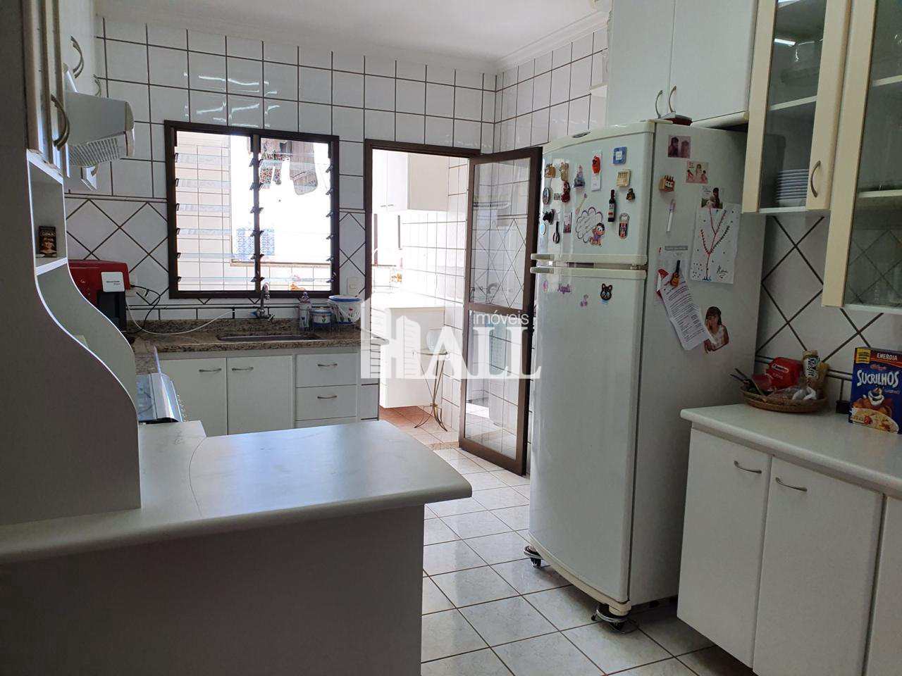 Apartamento à venda com 3 quartos, 92m² - Foto 4