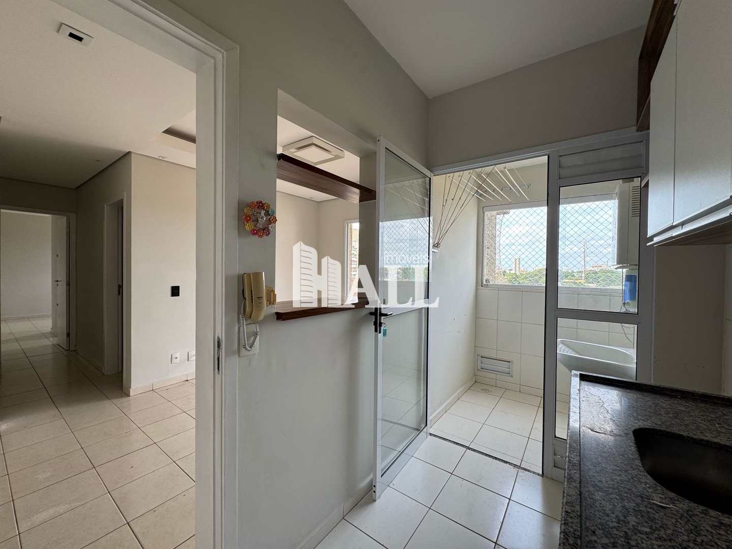 Apartamento à venda com 2 quartos, 70m² - Foto 4