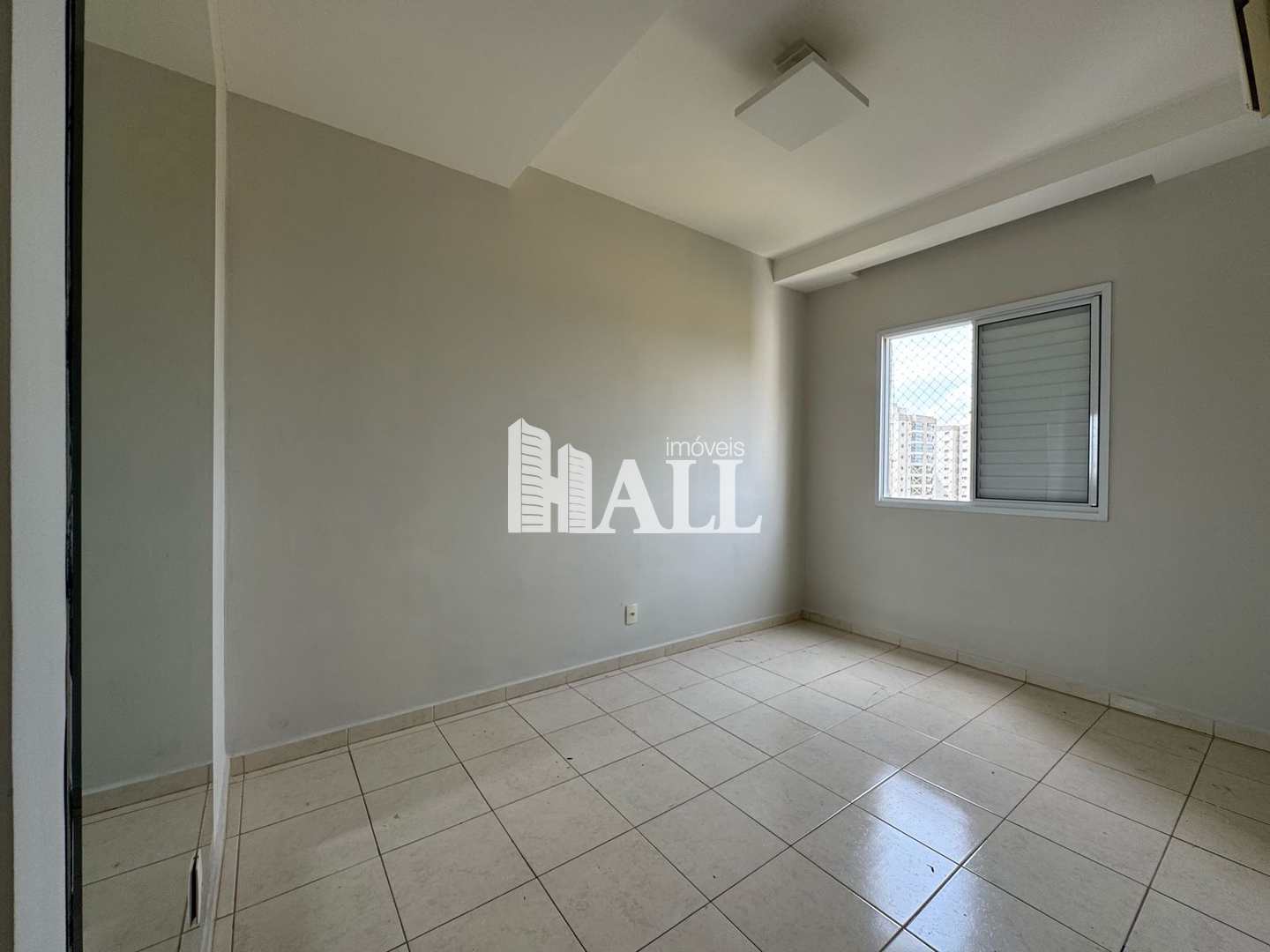 Apartamento à venda com 2 quartos, 70m² - Foto 6